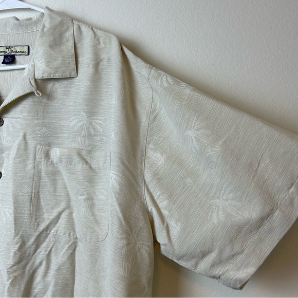 Tommy Bahama Shirt Men’s XL Hawaiian Button Up Silk Short Sleeve Aloha Classic - Picture 3 of 13